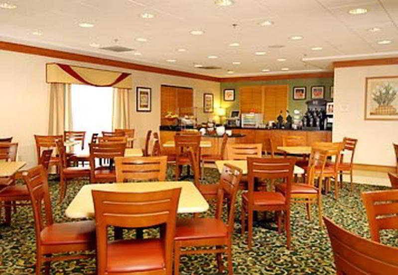 Fairfield Inn And Suites Atlanta Airport South/Sullivan Road College Park Exteriér fotografie